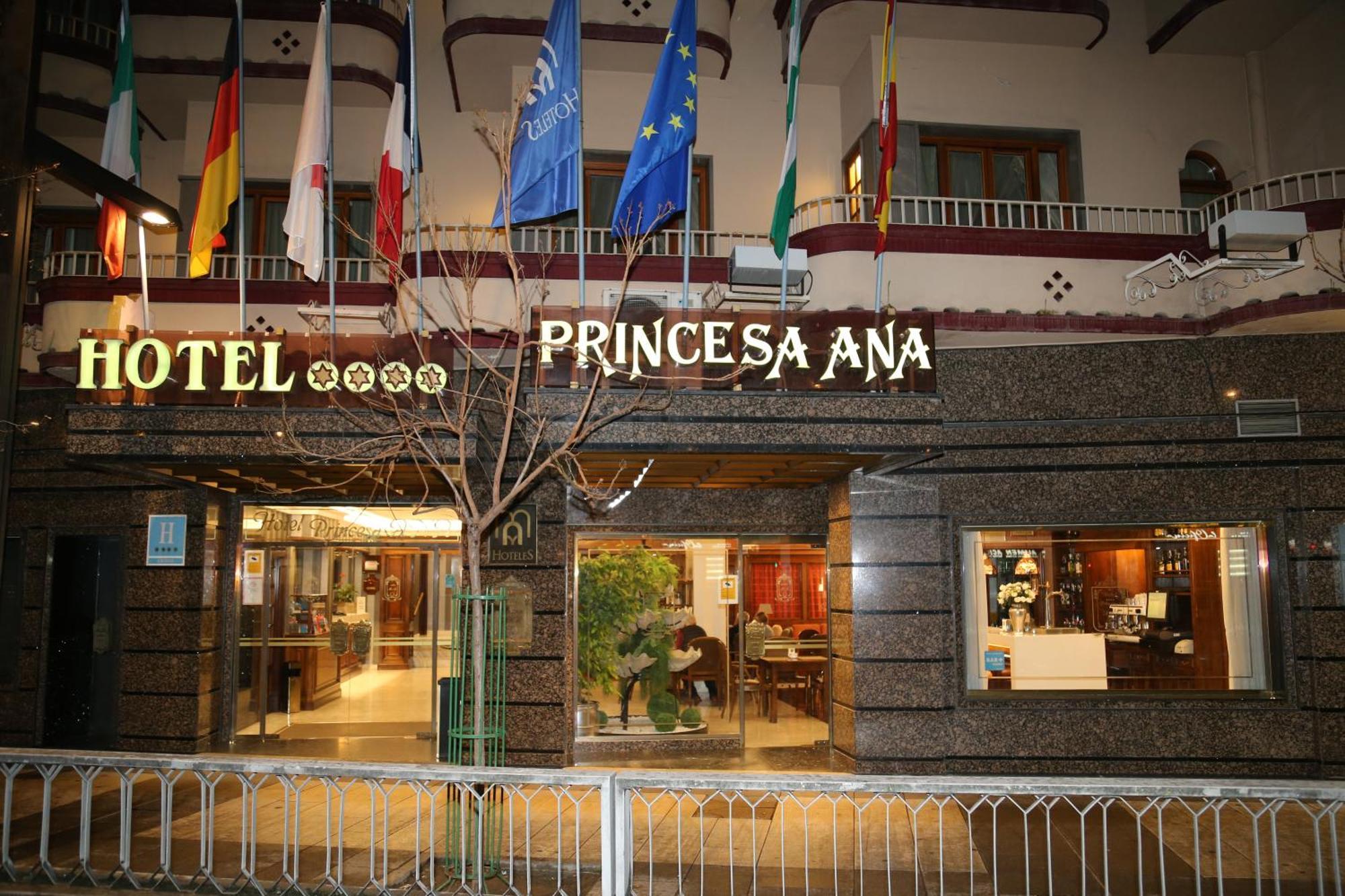 Princesa Ana Granada Luaran gambar