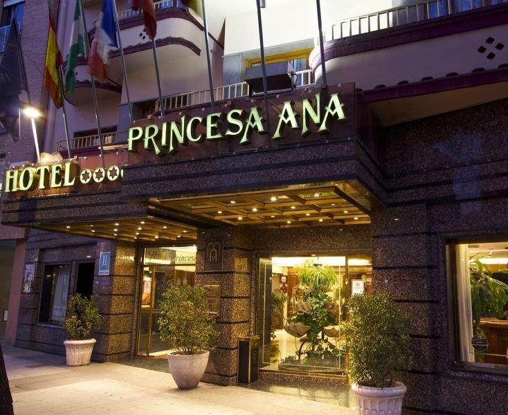 Princesa Ana Granada Luaran gambar